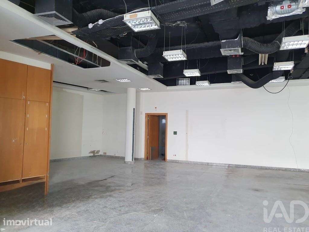 Loja / Estabelecimento Comercial em Samora Correia de 220,00 m2 - Grande imagem: 5/9