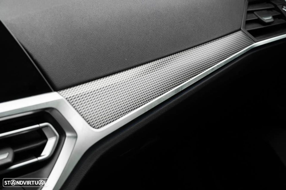 BMW 420 Gran Coupé d Pack Desportivo M Auto - 48