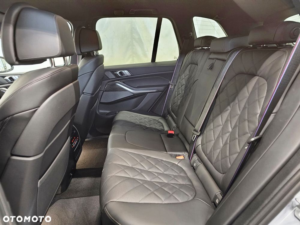 BMW X5 xDrive40i - 32