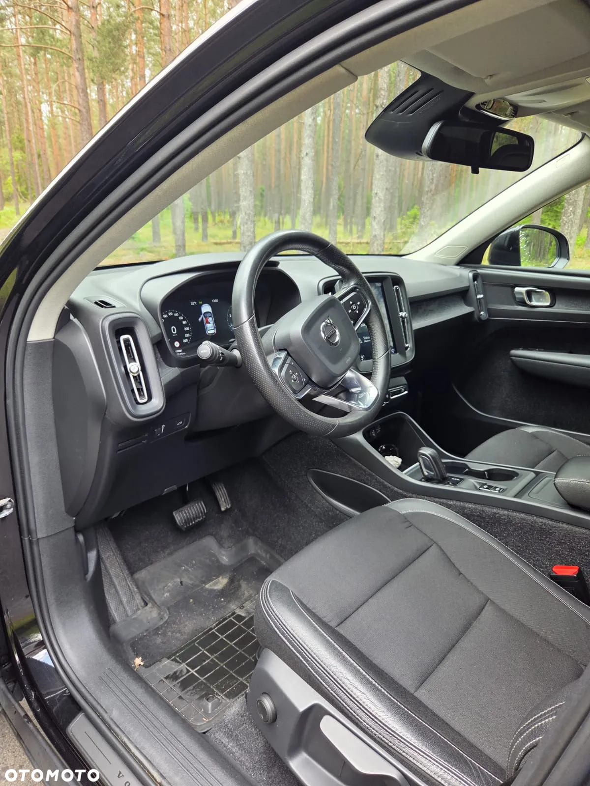 Volvo XC 40 T4 Momentum Pro - 11