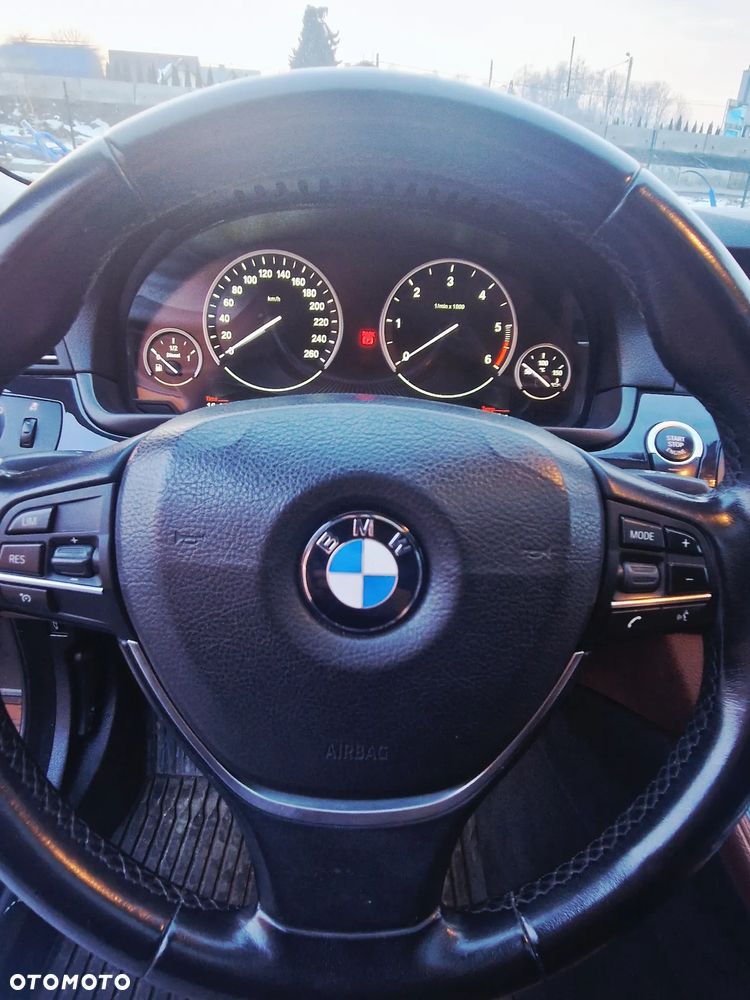 BMW Seria 5 520d - 7