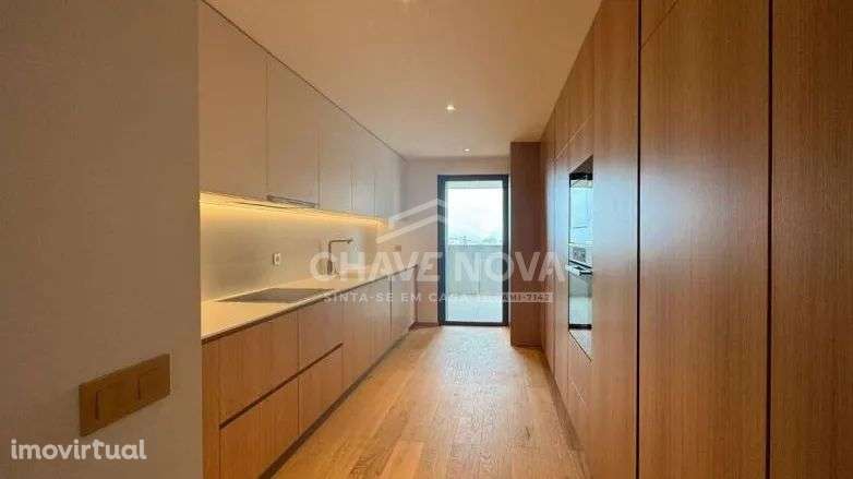 T4 Novo em Condominio c/ Piscina e Jardim em Leça da Palmeira - Grande imagem: 5/14
