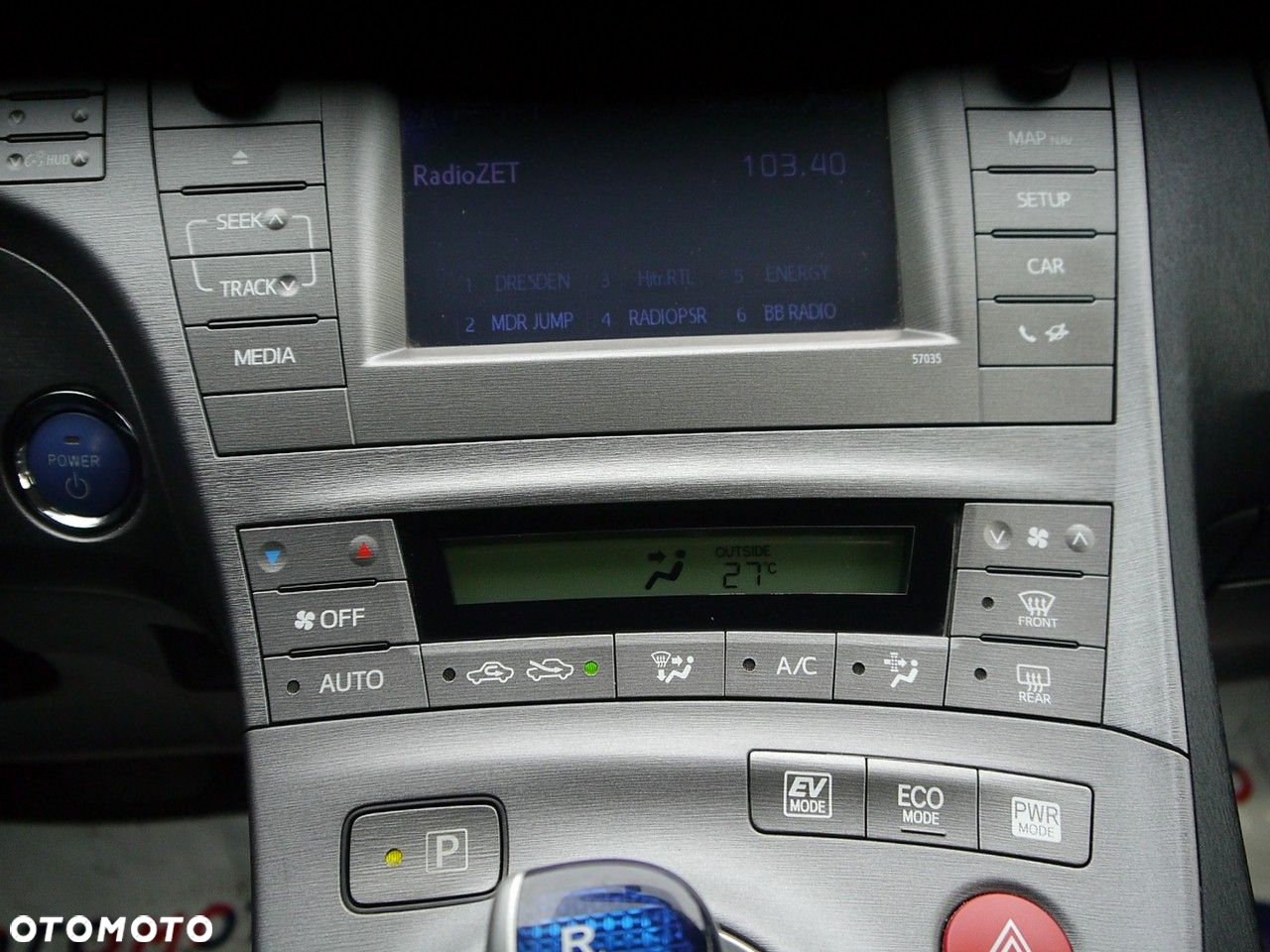 Toyota Prius (Hybrid) Comfort - 18