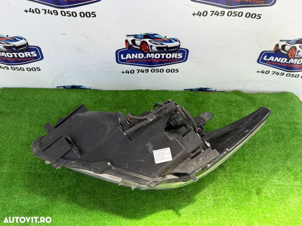 FAR UK DREAPTA TOYOTA PRIUS 2012 HYBRID 1.8 BENZINA COD OEM 8113047500 2009-2015 - 6