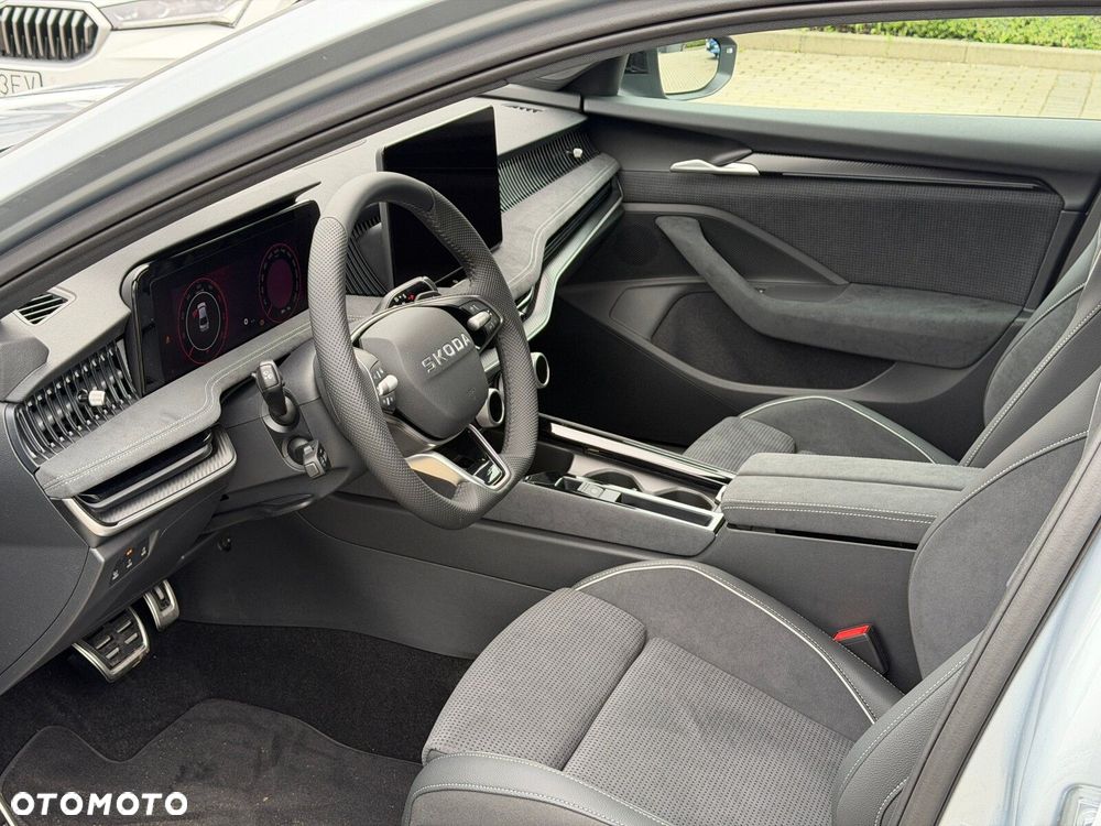 Skoda Superb 2.0 TDI SCR 4x4 Sportline DSG - 11