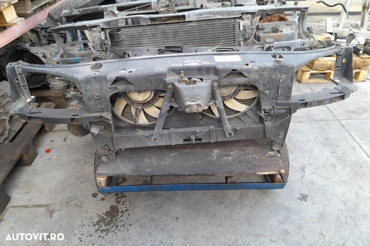 Trager / Calandru Ford Mondeo MK3 [2000 - 2003] Sedan 1.8 MT (125 hp) - 1