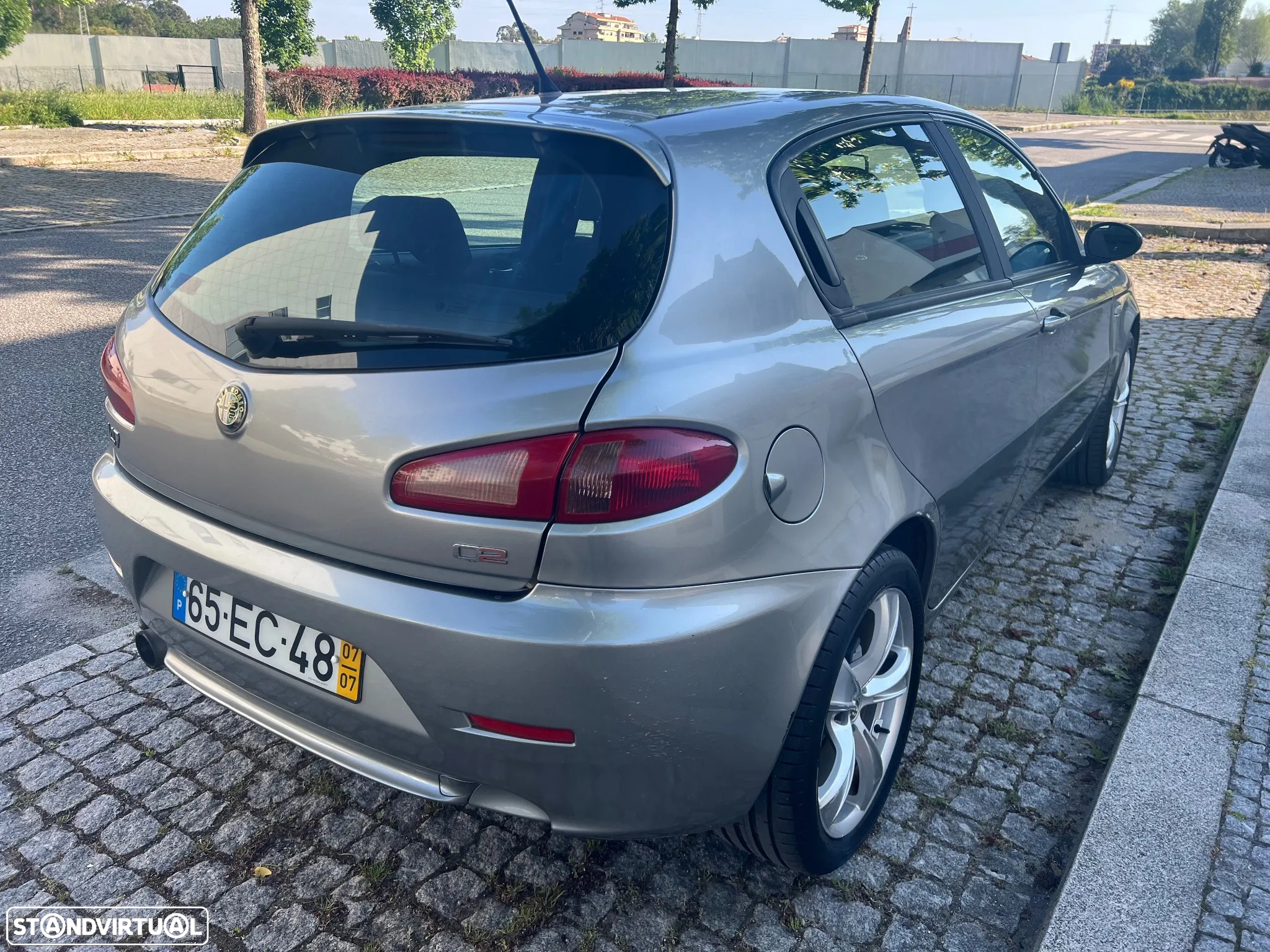 Alfa Romeo 147 1.9 JTD 16V Q2 - 4