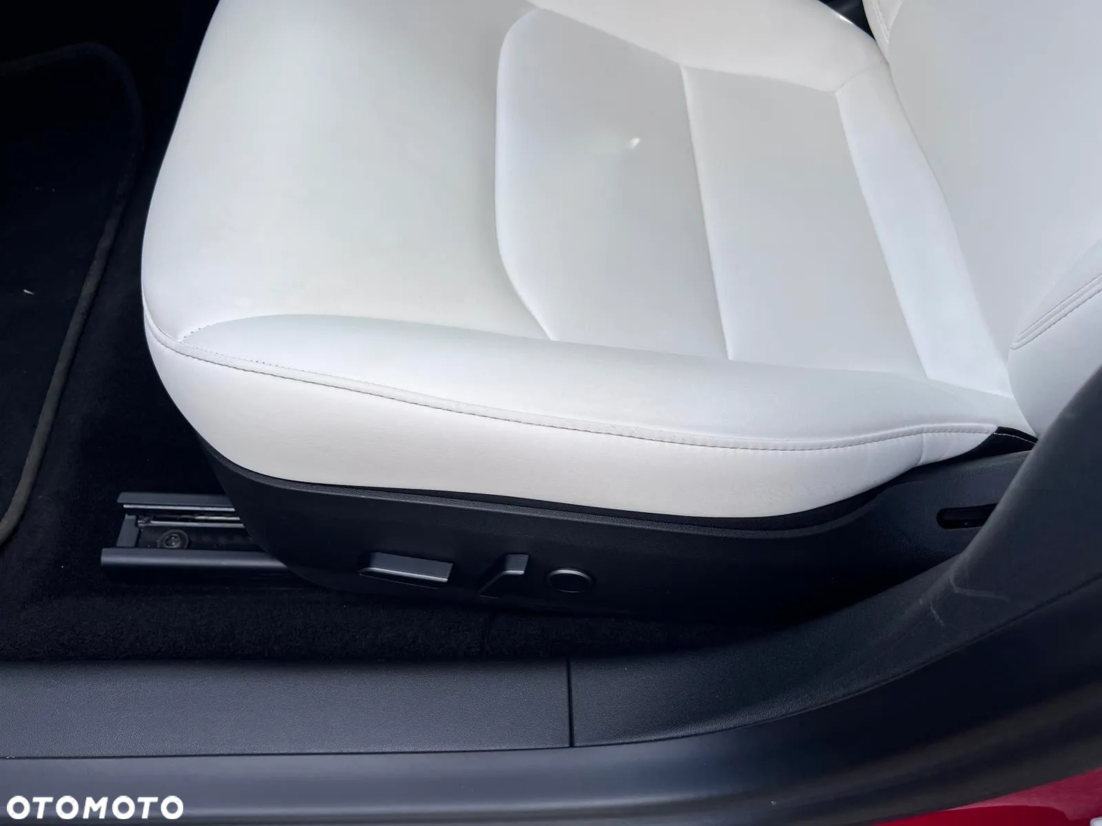 Tesla Model 3 Performance AWD - 12