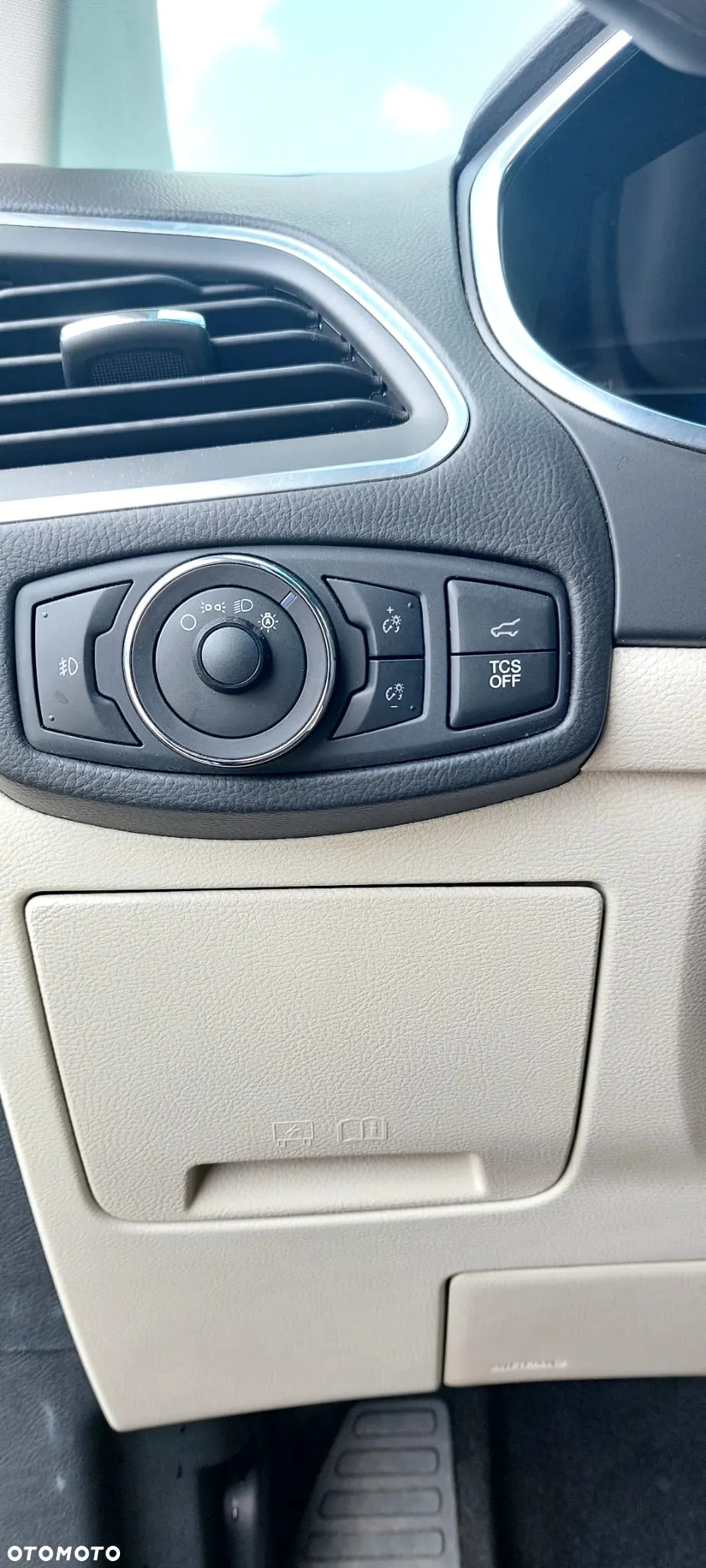 Ford Edge - 10