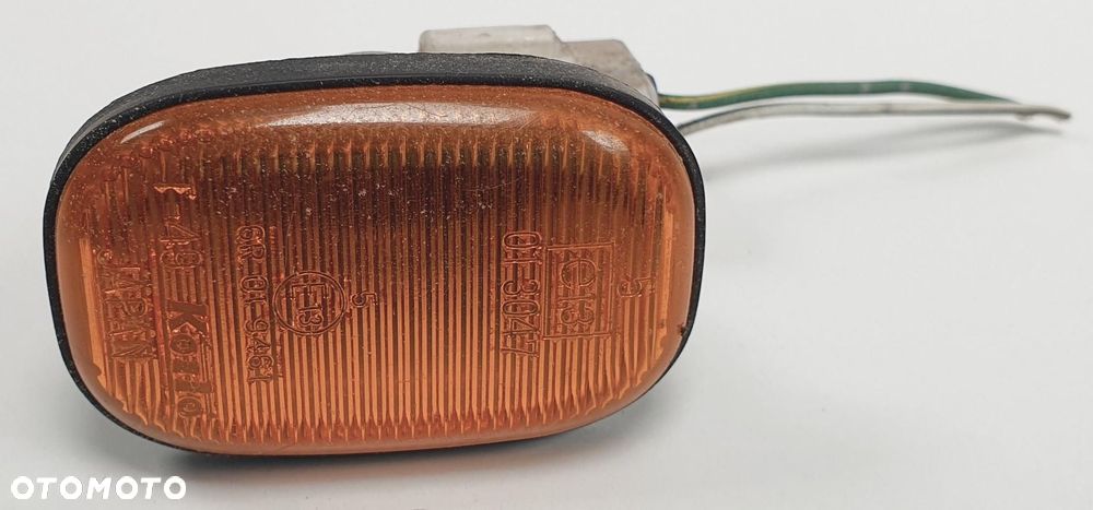 KIERUNKOWSKAZ BŁOTNIKA TOYOTA MR2 III ZZW30 - 1