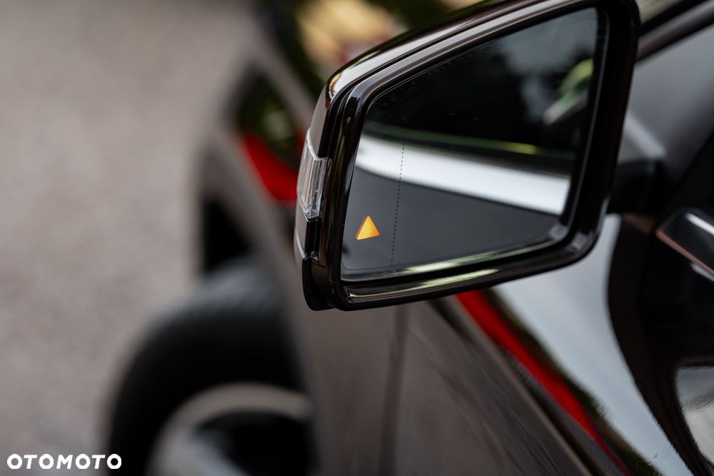 Mercedes-Benz GLA 250 4Matic 7G-DCT AMG Line - 16