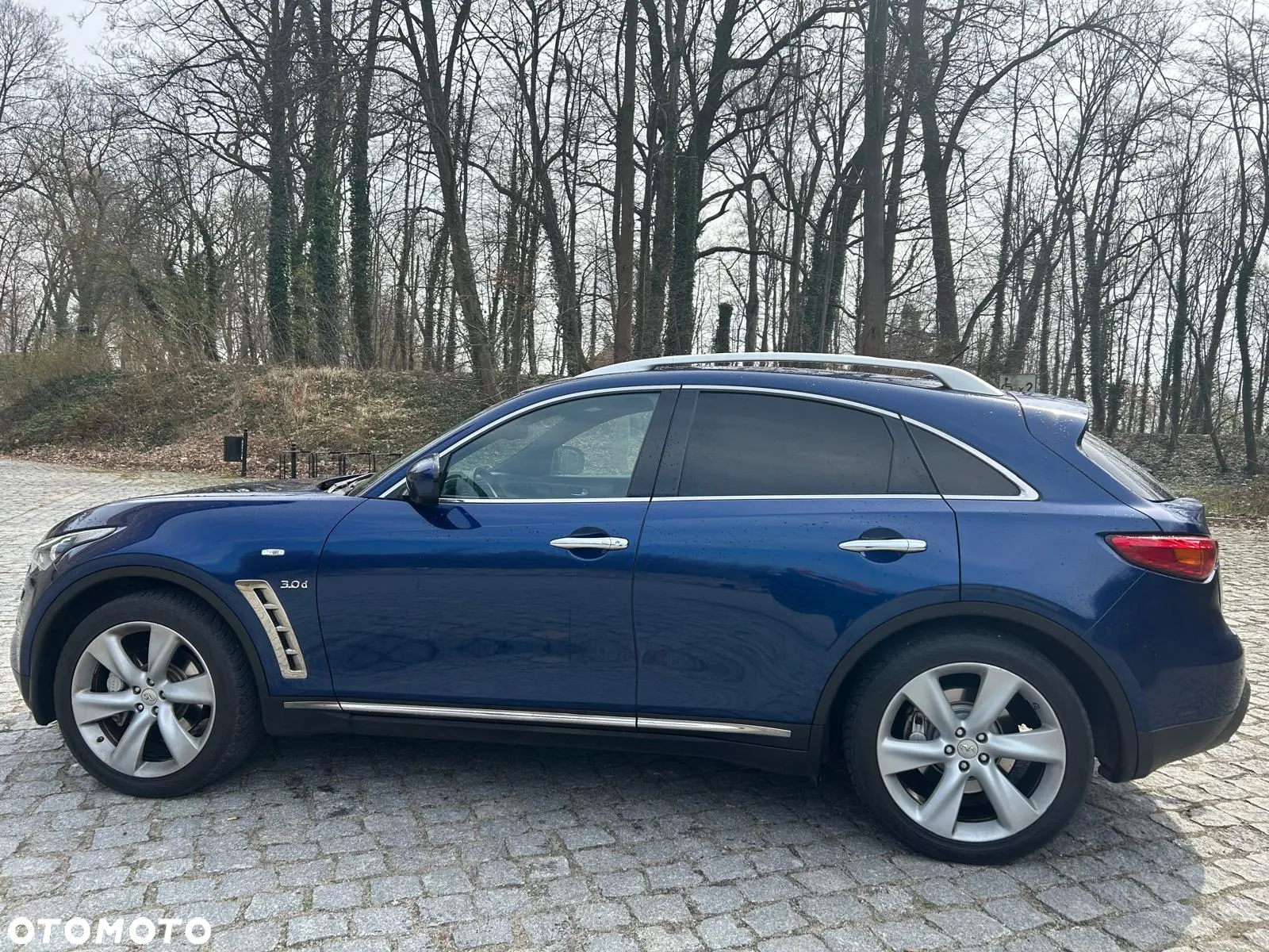 Infiniti QX70 3.0d S Premium - 8