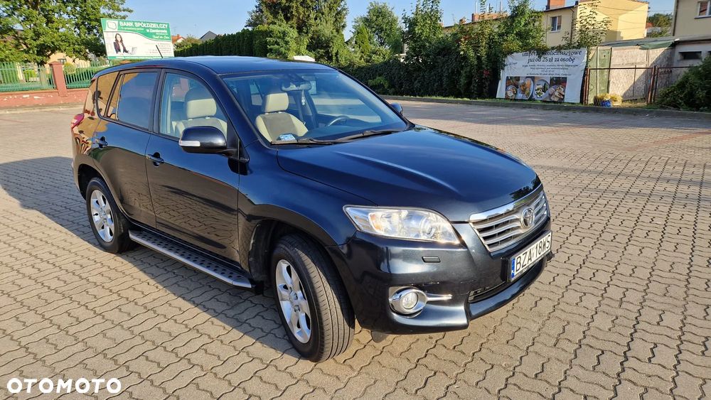 Toyota RAV4 2.2 D-4D Premium - 1