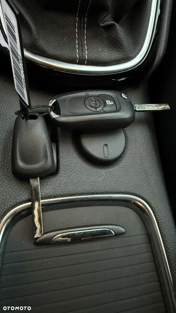 Opel Astra V 1.2 T Elegance S&S - 23