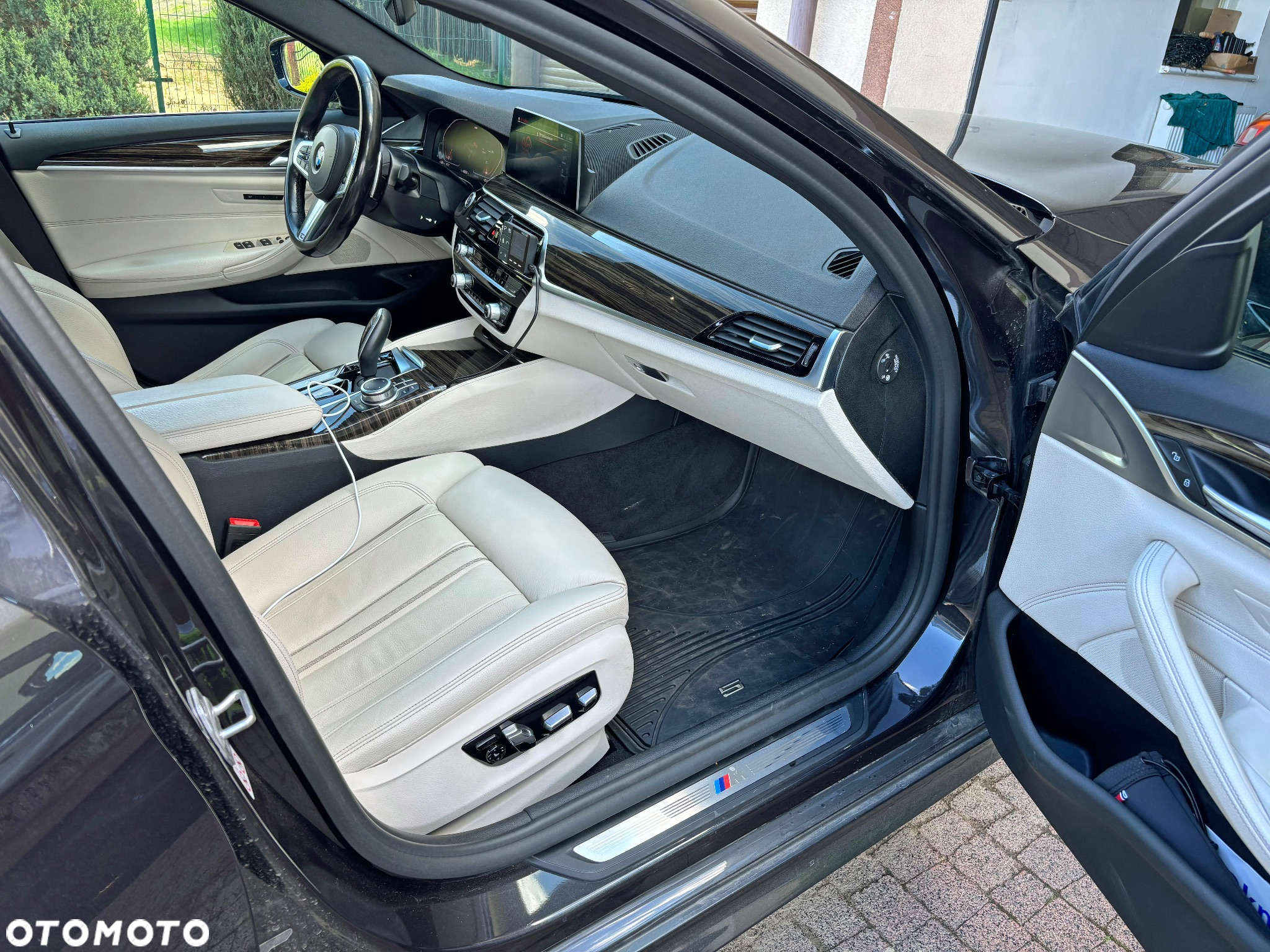 BMW Seria 5 540i mHEV M Sport sport - 13