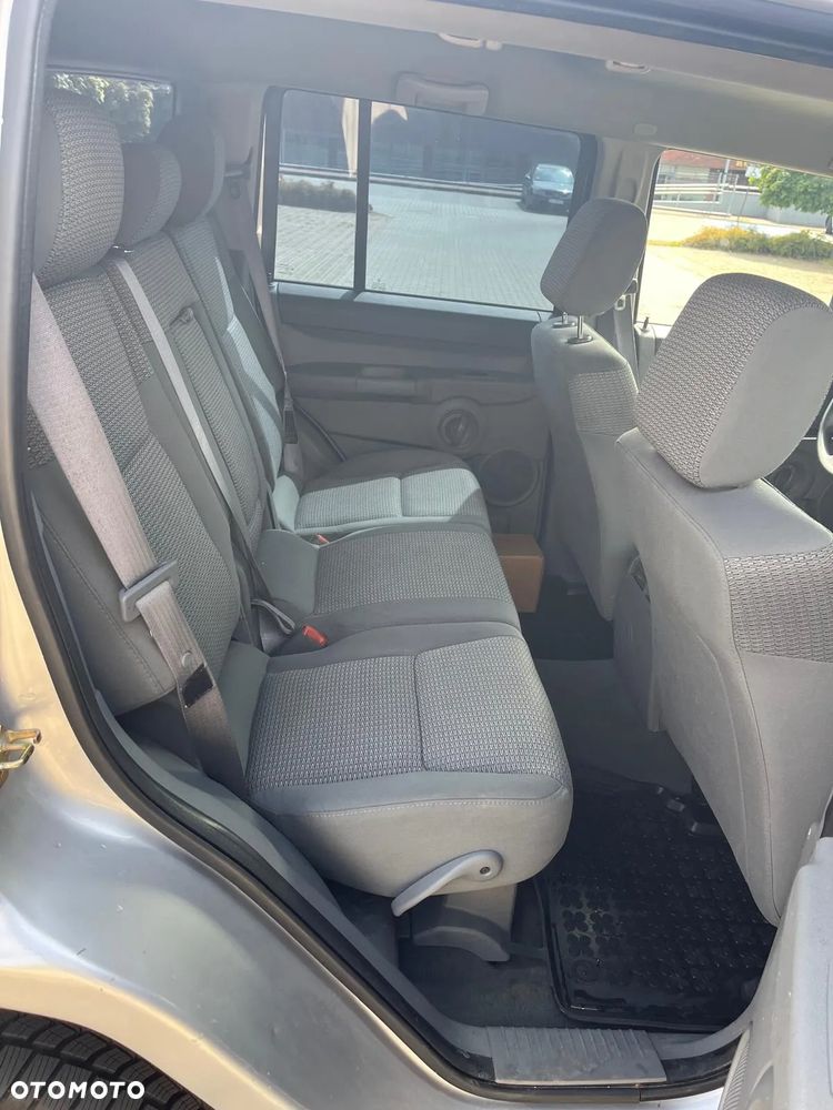 Jeep Commander 3.0 CRD DPF Automatik - 13