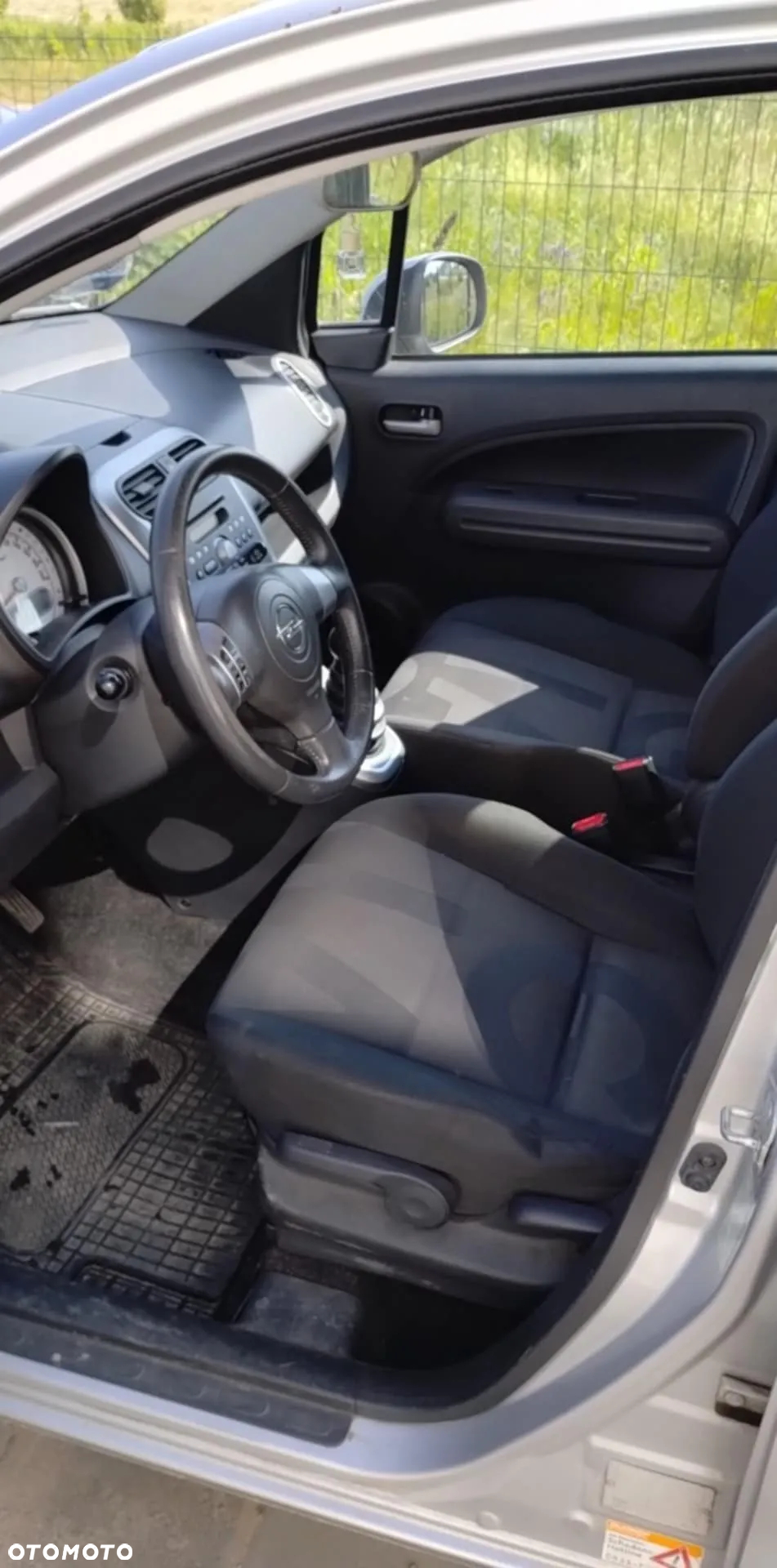 Opel Agila - 10