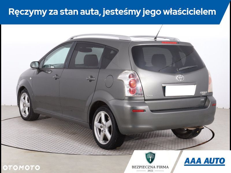 Toyota Corolla Verso - 5