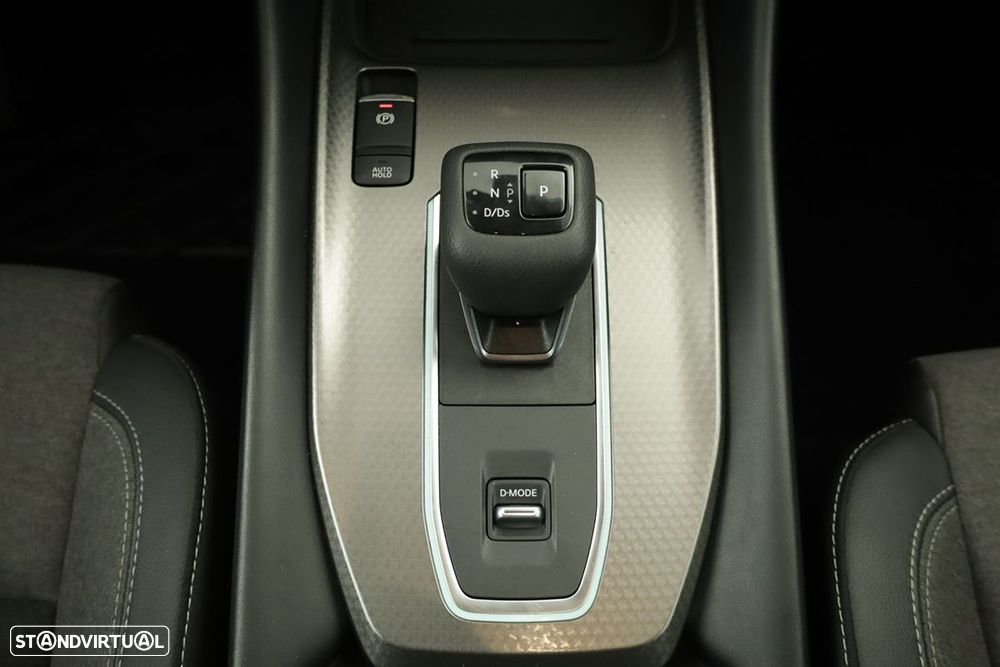 Nissan Qashqai 1.3 DIG-T N-Connecta LED Xtronic - 13