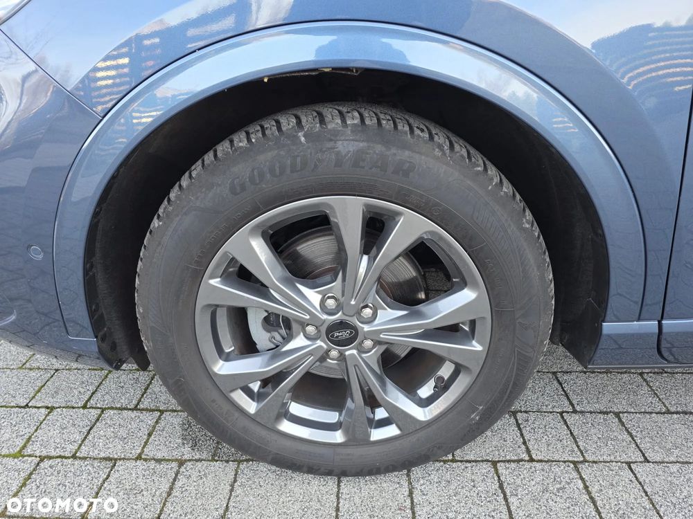 Ford Kuga 1.5 EcoBoost ST-LINE - 36