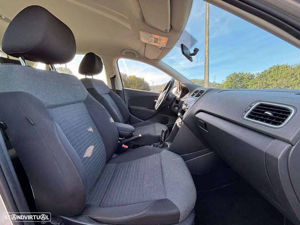 VW Polo 1.6 TDI Confortline BlueMotion - 9