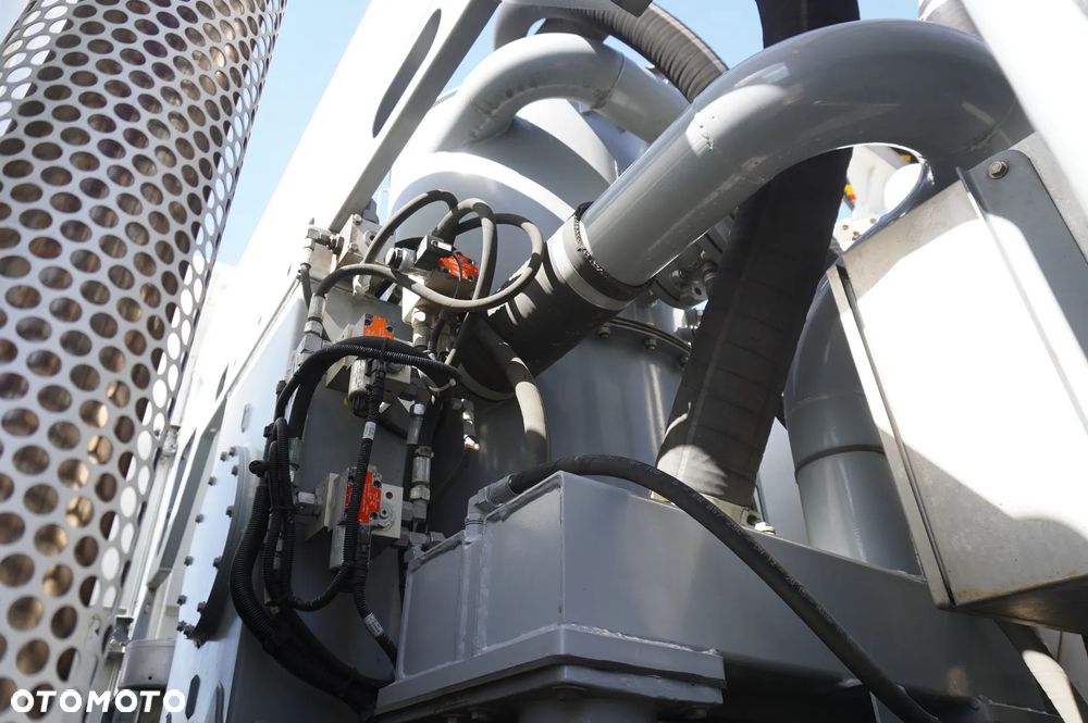 MAN MAN TGM 26.340 / Zabudowa WUKO Rivard 11,8 m3 / 150 tys. km / oś skrętna / 2 szt - 12