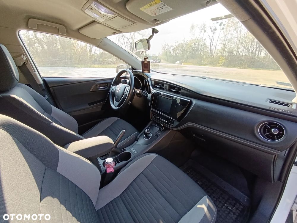 Toyota Auris 1.8 VVT-i Automatik Cool - 10