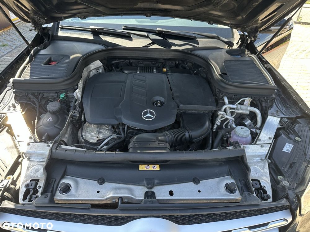 Mercedes-Benz GLC 300 de 4-Matic Business Edition - 14