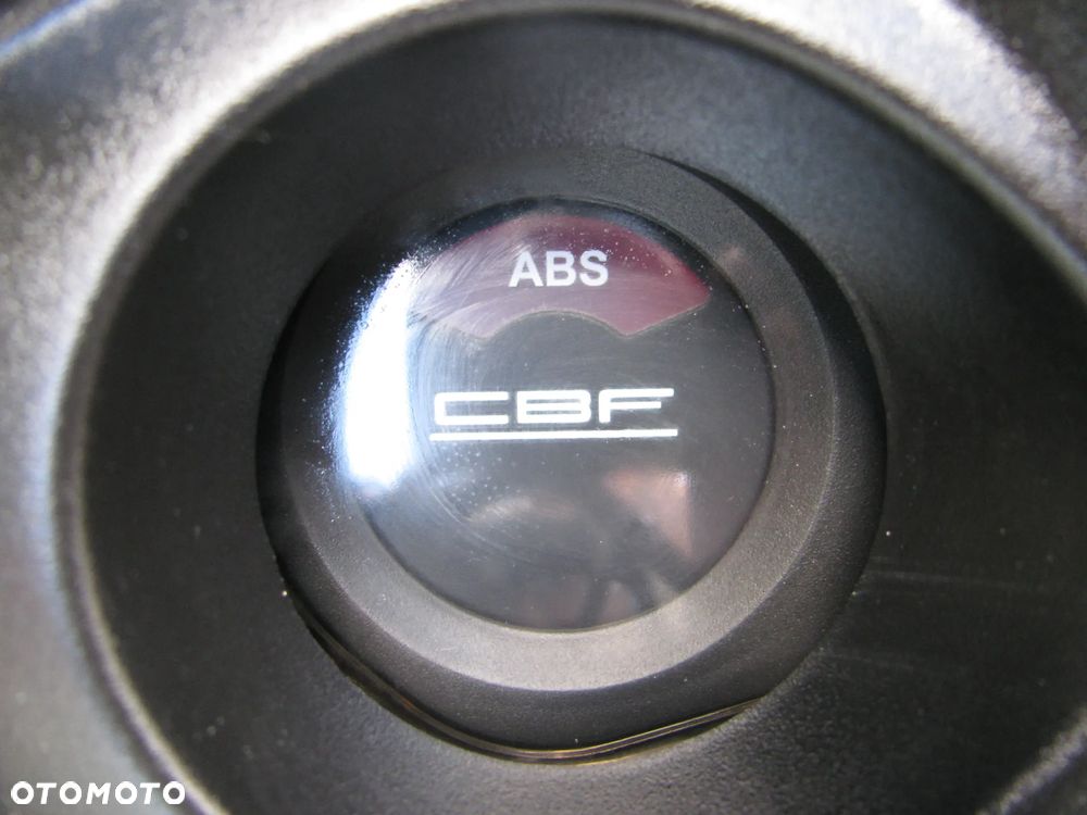 Honda CBF - 19