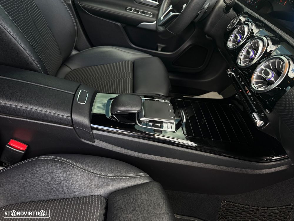 Mercedes-Benz A 180 7G-DCT Style - 11
