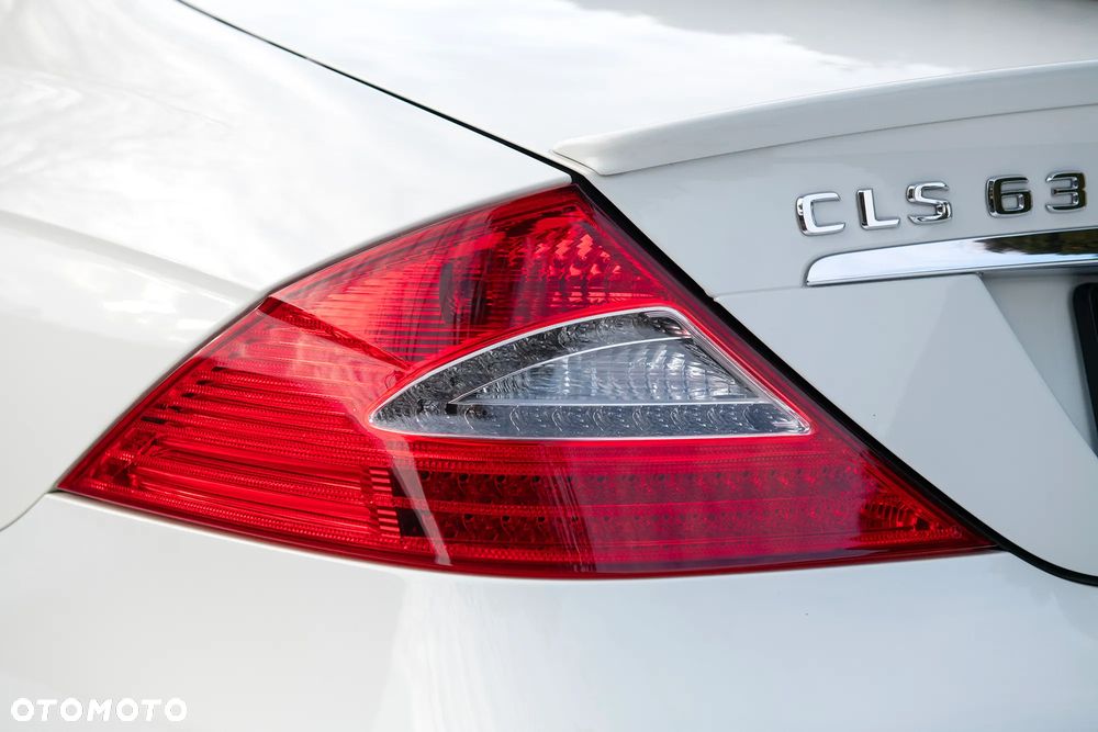 Mercedes-Benz CLS 63 AMG 7G-TRONIC - 16