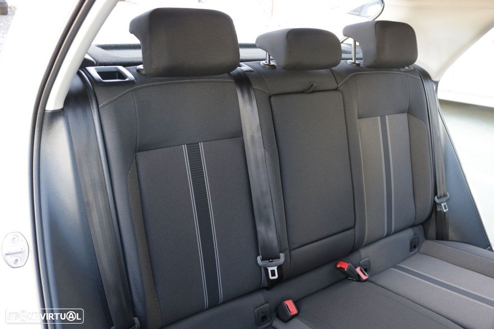 VW T-Roc 1.0 TSI Style - 23