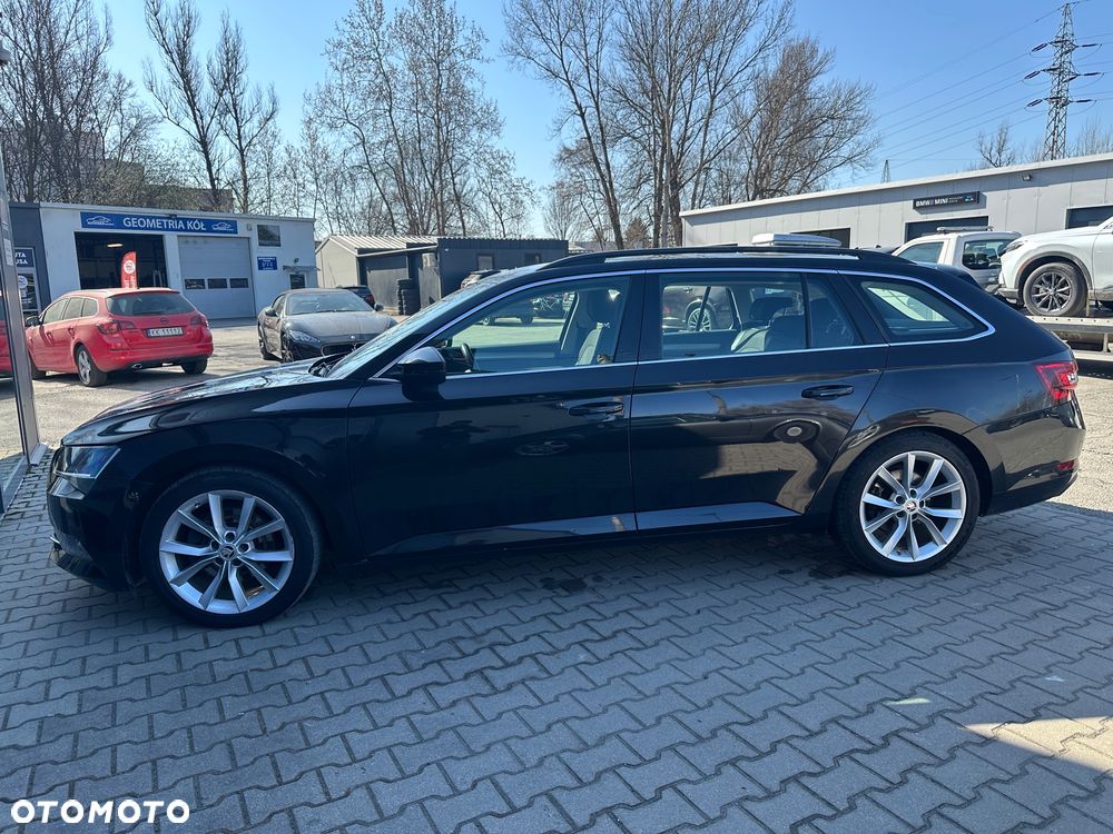 Skoda Superb 2.0 TDI Style - 12