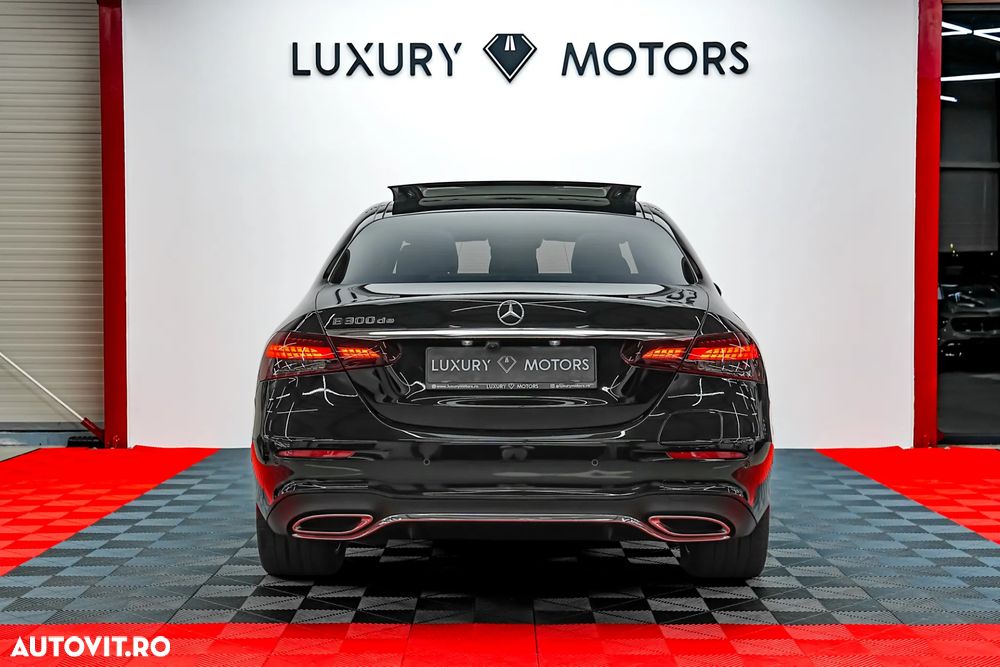 Mercedes-Benz E 300 de 9G-TRONIC AMG Line - 9