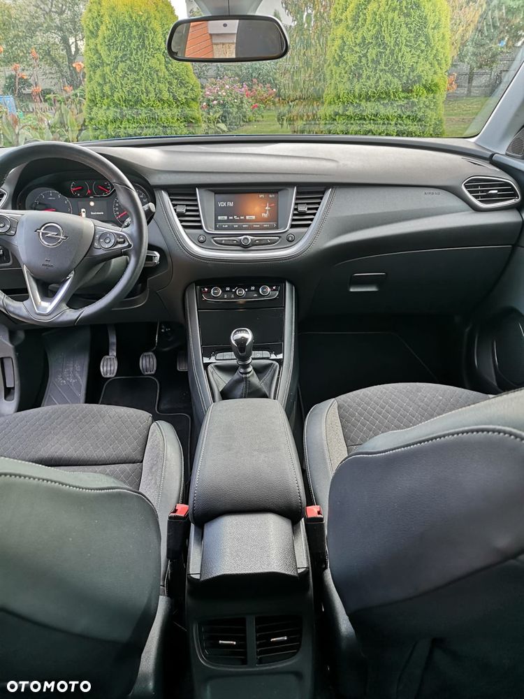 Opel Grandland X 1.2 T Enjoy S&S - 11