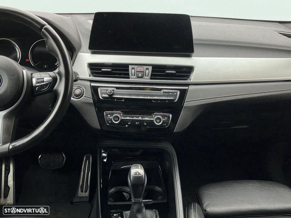 BMW X2 25 e xDrive X Pack M - 12