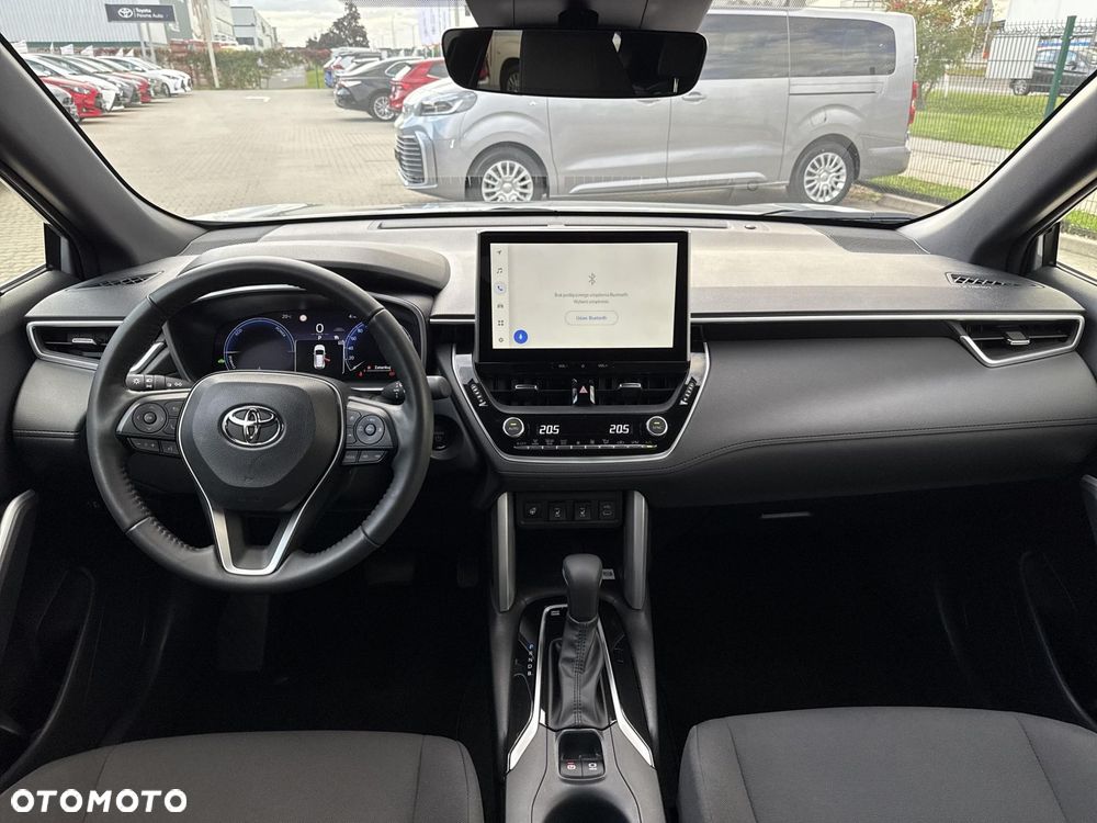 Toyota Corolla Cross - 11