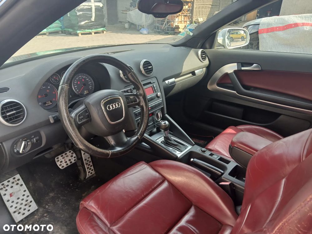 Audi A3 Cabrio 2.0 TDI DPF S tronic Ambition - 13