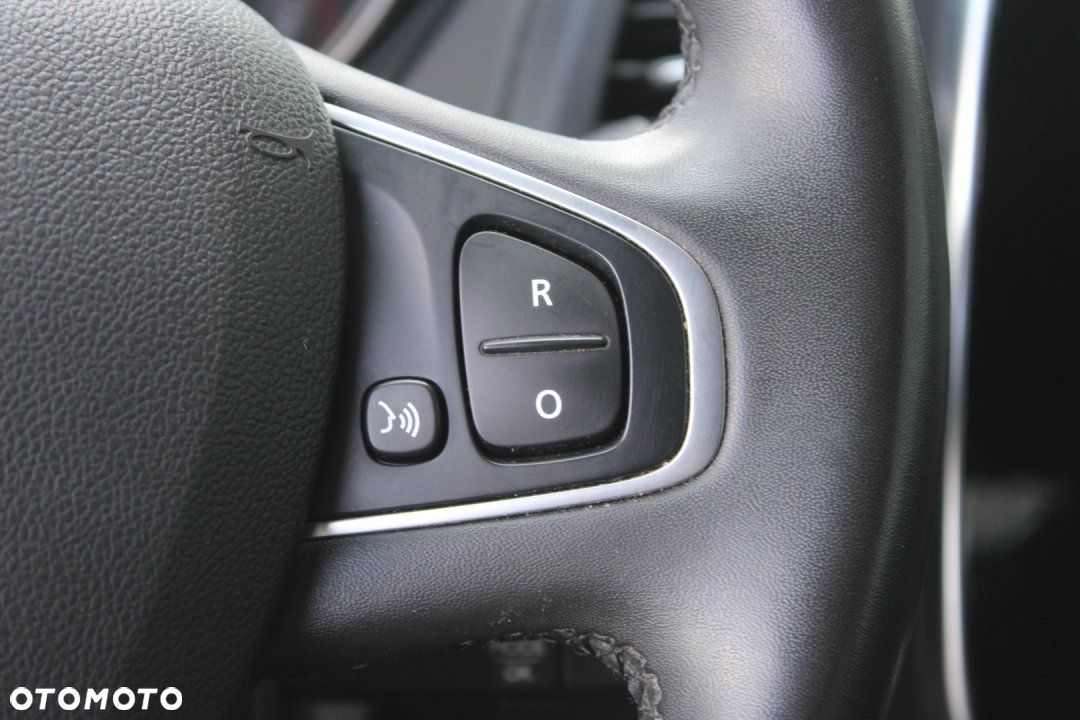 Renault Captur - 24