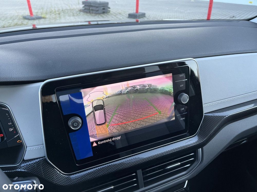 Volkswagen T-Cross - 15