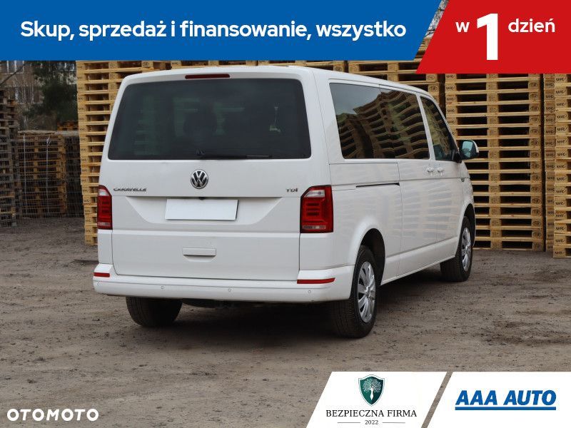Volkswagen Caravelle - 7