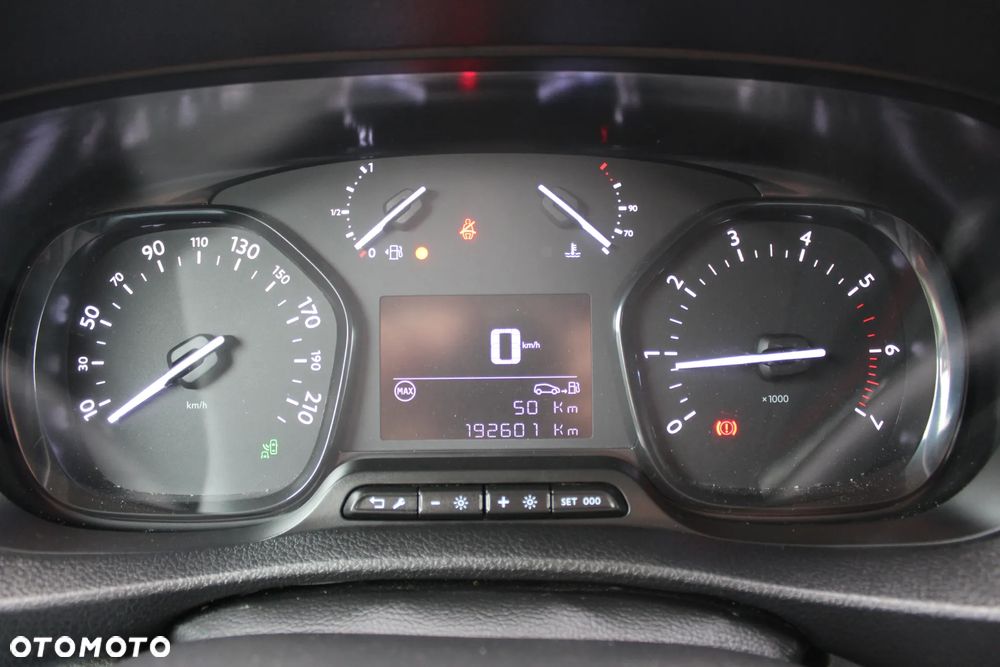 Opel Vivaro - 21