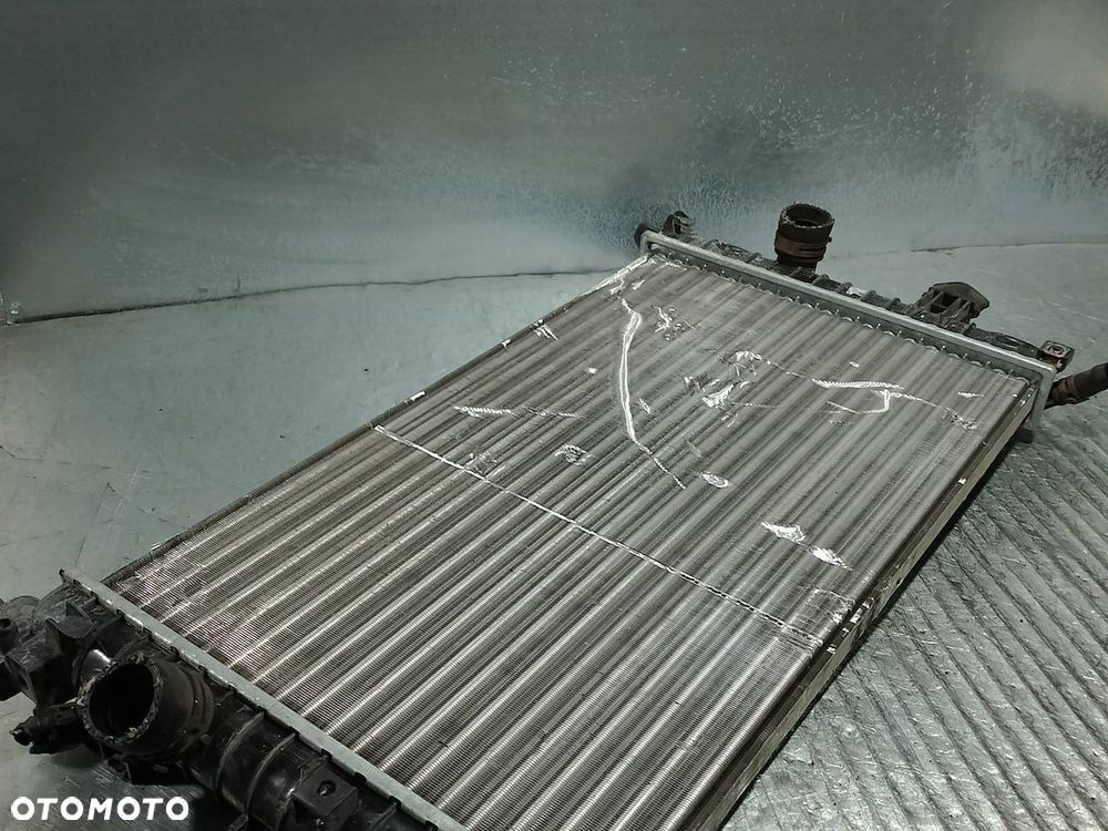 CHŁODNICA WODY OPEL ASTRA H GTC 63028A 1.6 B - 3