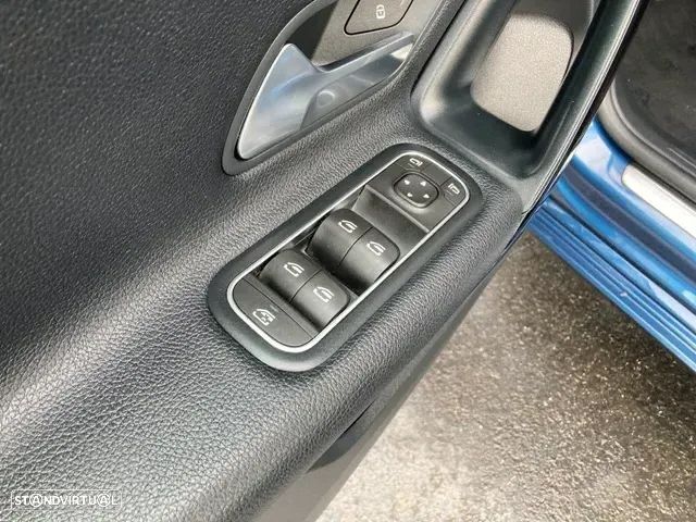 Mercedes-Benz A 180 d Style Plus - 27