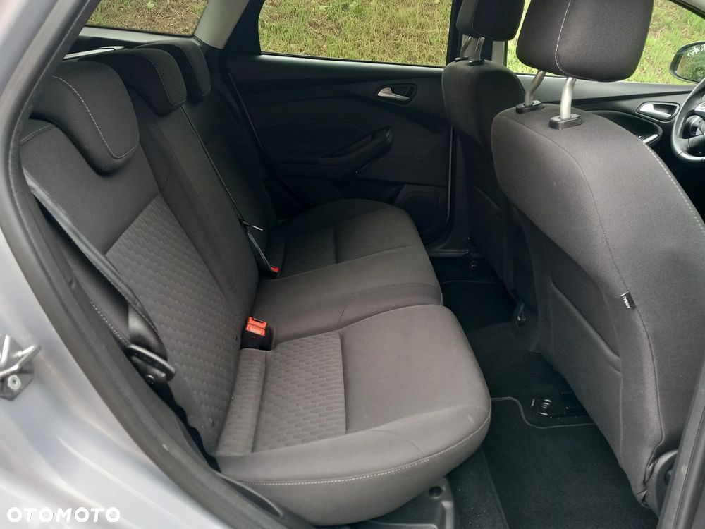 Ford Focus 1.6 TI-VCT Champions Edition - 9