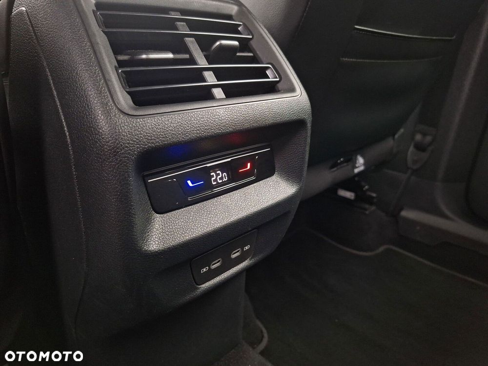 Volkswagen Tayron 1.5 eTSI mHEV Life DSG - 20
