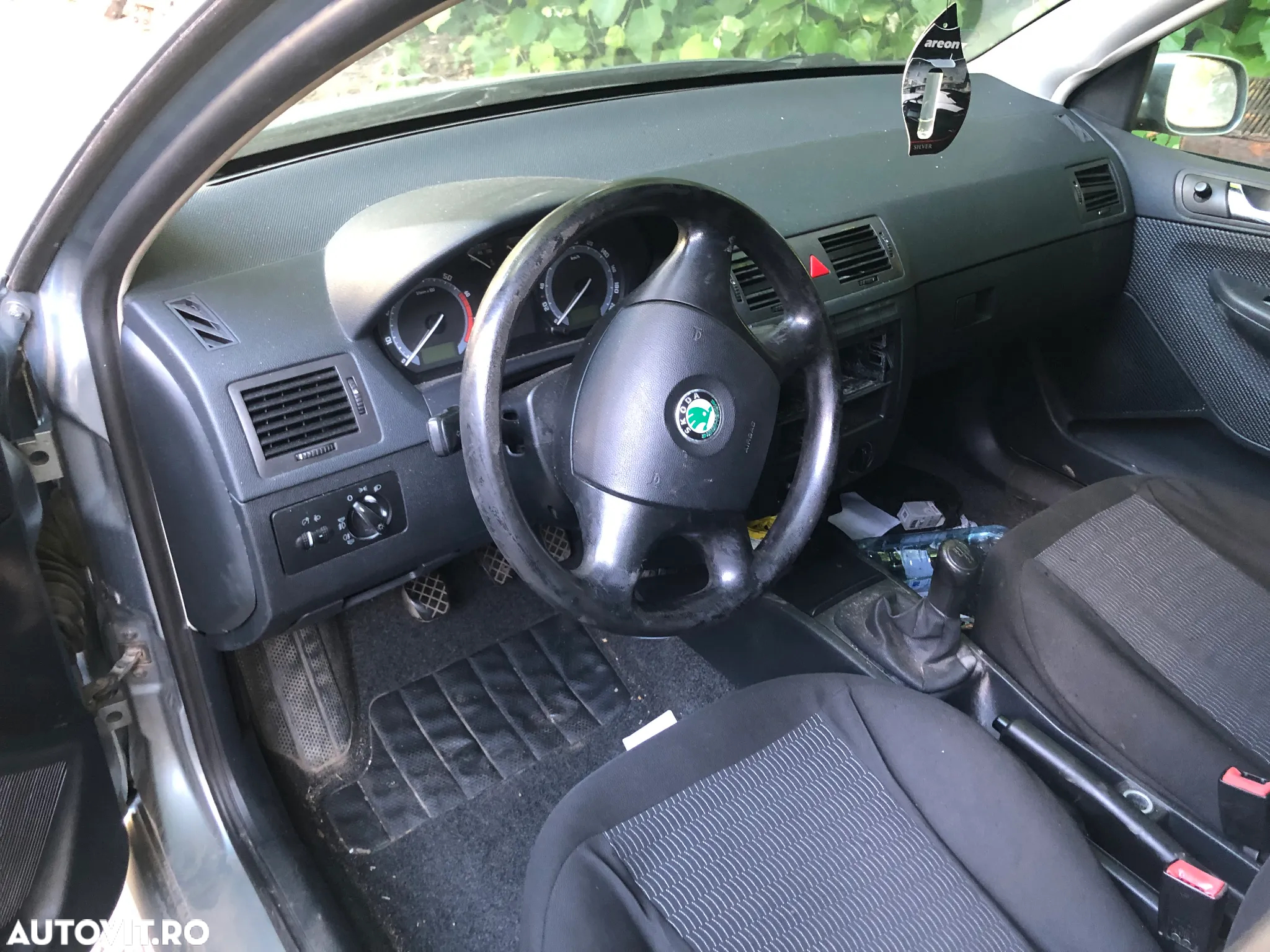 Dezmembrez Skoda Fabia 1 facelift break 2006 1.4 benzina - 5
