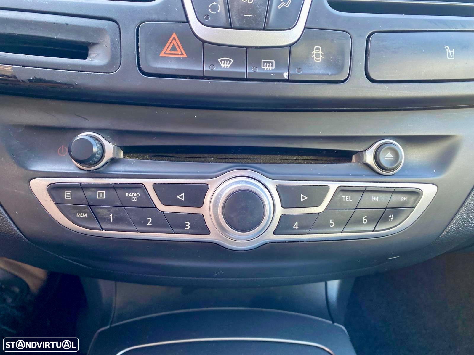 Renault Laguna Break 2.0 dCi Initiale - 52