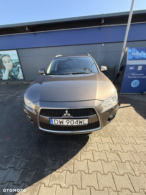 Mitsubishi Outlander 2.0 DID Instyle - 2