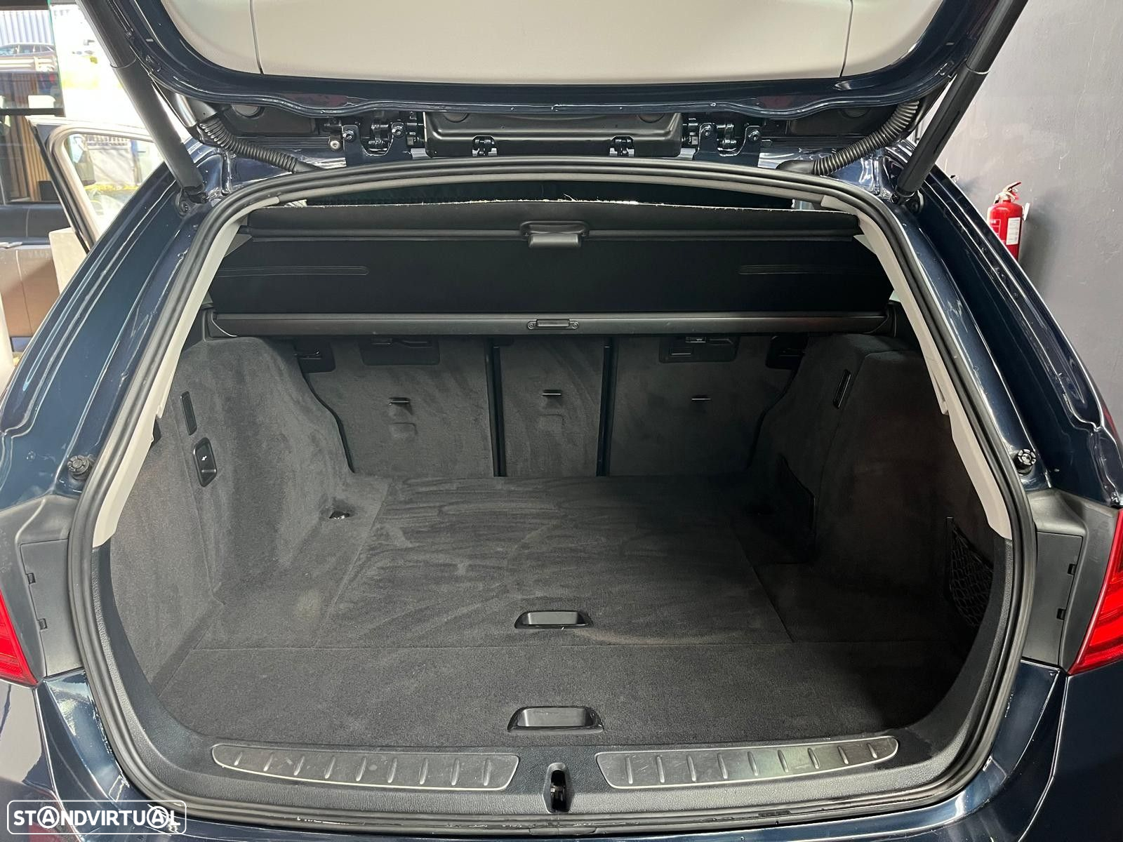 BMW 318 d Touring - 25